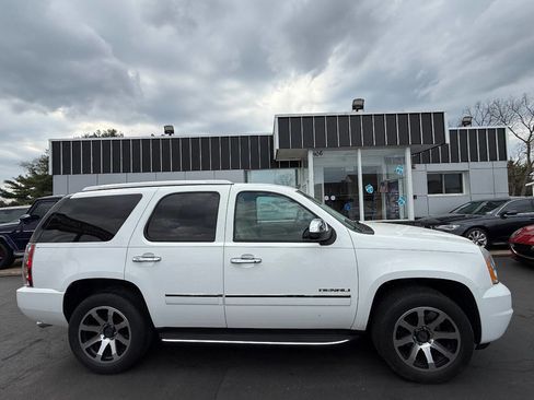 Used 2012 GMC Yukon Denali image 7
