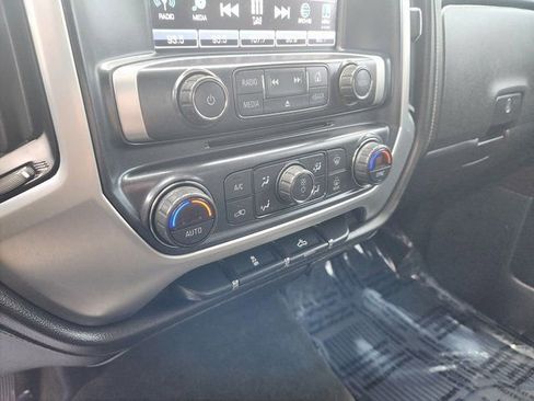 Used 2018 GMC Sierra 1500 SLE w/ SLE Fleet Preferred Package image 18