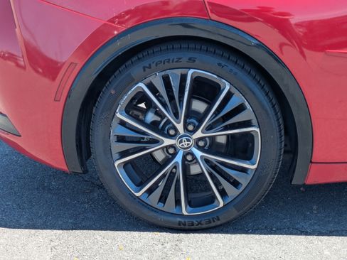 Used 2023 Toyota Prius Limited image 9