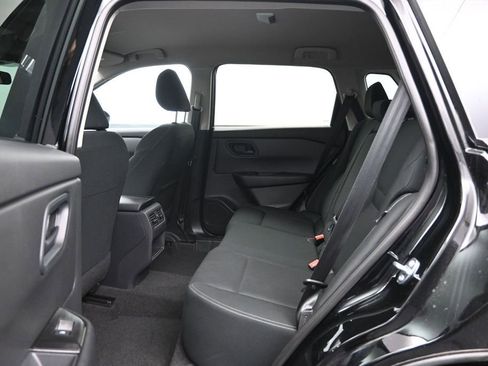 Used 2024 Nissan Rogue S AWD/4WD image 25