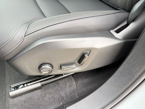 New 2026 Volvo XC90 B5 Plus AWD/4WD image 13