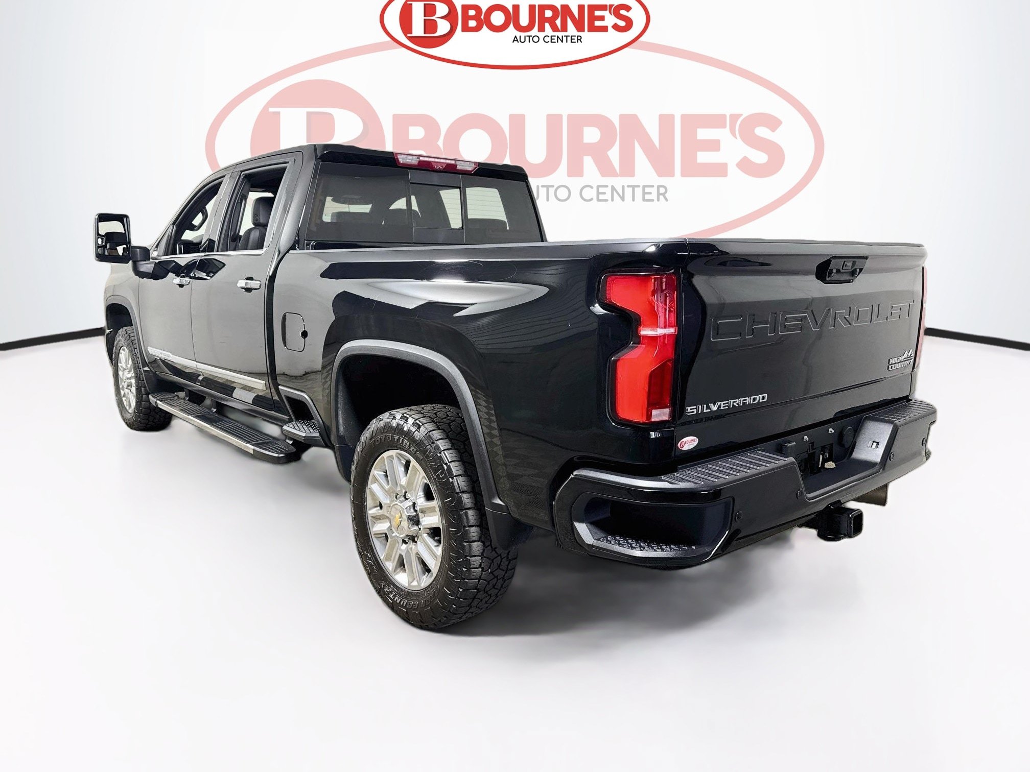 Used 2025 Chevrolet Silverado 3500 High Country w/ High Country Premium Package AWD/4WD image 11