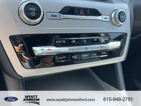 Used 2023 Ford Explorer XLT w/ Equipment Group 202A image 35