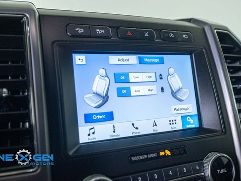 Used 2018 Ford Expedition Platinum AWD/4WD image 17