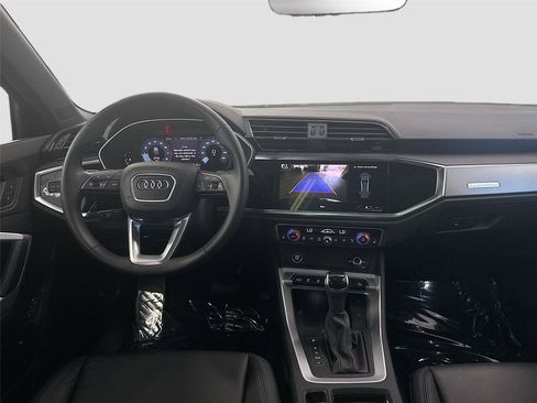 Certified 2025 Audi Q3 2.0T Premium w/ Convenience Package AWD/4WD image 22