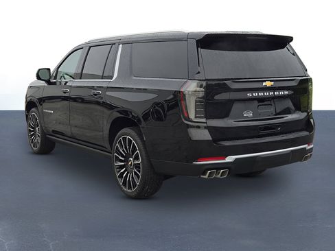New 2026 Chevrolet Suburban High Country AWD/4WD image 7