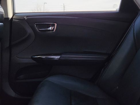 Used 2016 Toyota Avalon Limited image 15