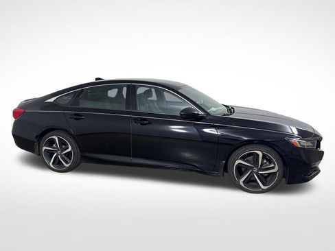 Used 2022 Honda Accord Sport image 2