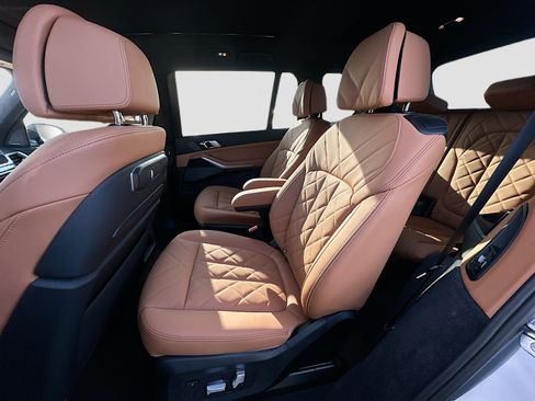 New 2027 BMW X7 xDrive40i w/ Executive Package AWD/4WD image 17