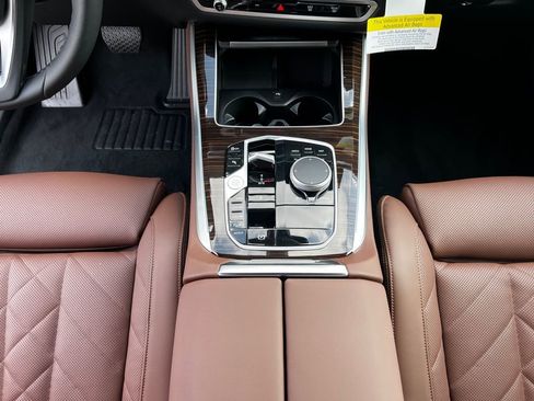 New 2026 BMW X5 xDrive40i w/ Parking Assistance Package image 16