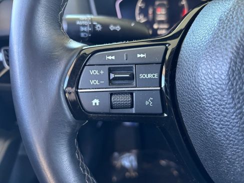 Used 2023 Honda Civic EX image 11