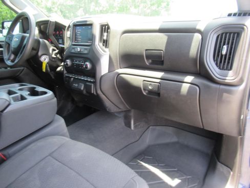 Used 2021 Chevrolet Silverado 1500 Custom RWD image 12