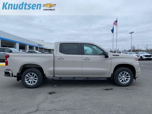 Used 2026 Chevrolet Silverado 1500 RST AWD/4WD image 8