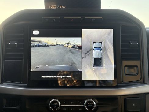 Certified 2022 Ford F150 Lightning XLT image 32