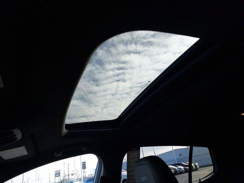 Certified 2025 Buick Envista Sport Touring w/ Convenience I Package image 18