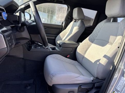 Used 2025 Toyota Tacoma SR5 image 10
