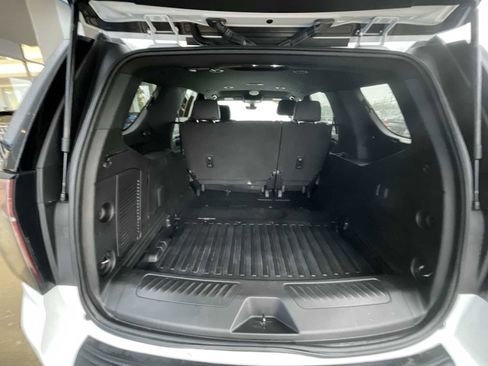 Used 2022 Chevrolet Tahoe 2WD w/ Remote Keyless Entry Package image 24