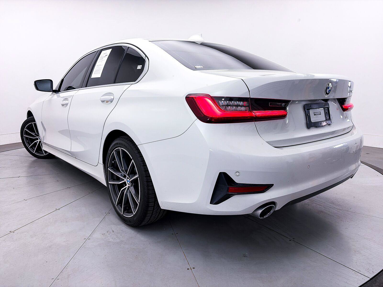 Used 2020 BMW 330i Sedan w/ Convenience Package RWD image 2
