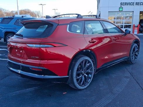 New 2026 Toyota Crown Signia XLE AWD image 6