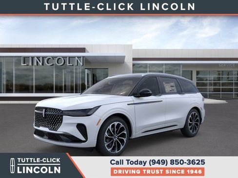 New 2026 Lincoln Nautilus Reserve image 1