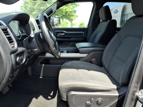 Used 2019 RAM 1500 Big Horn AWD/4WD image 13