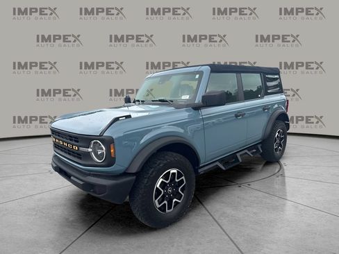 Used 2022 Ford Bronco 4-Door AWD/4WD image 1