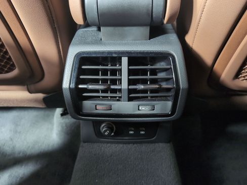 Used 2020 Audi Q3 2.0T Premium w/ Convenience Package image 29