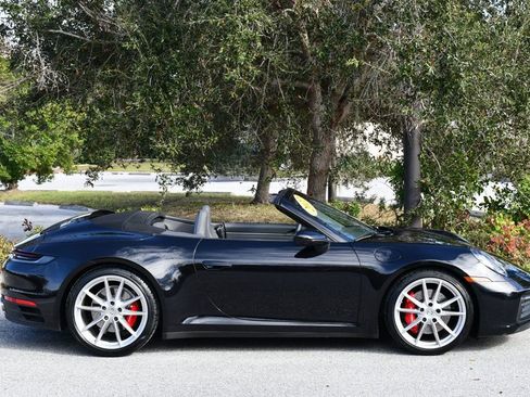 Used 2022 Porsche 911 Carrera 4S image 35