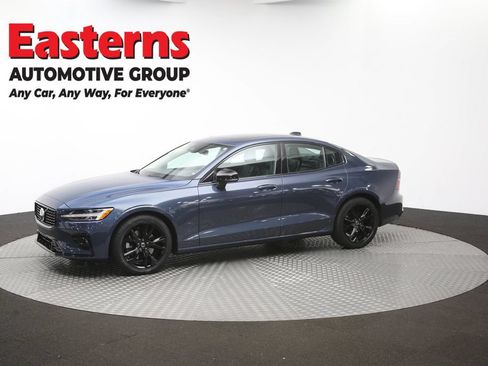 Used 2024 Volvo S60 B5 Core FWD image 57