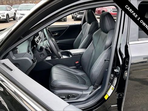 Used 2023 Lexus ES 350 F Sport w/ Accessory Package (Z2) image 20