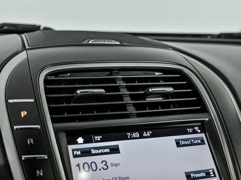 Used 2016 Lincoln MKX Reserve w/ Climate Package image 30