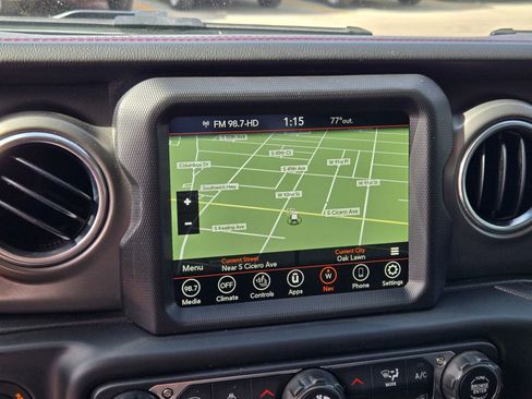 Used 2022 Jeep Gladiator Rubicon w/ LED Lighting Group AWD/4WD image 32