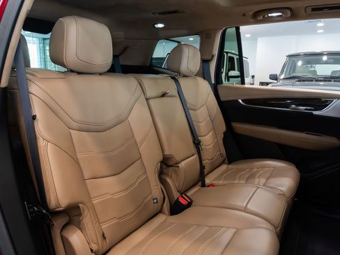 Used 2020 Cadillac XT6 Sport w/ Platinum Package AWD/4WD image 25