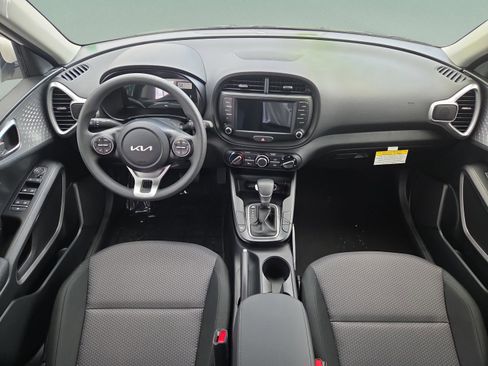 New 2025 Kia Soul LX image 10