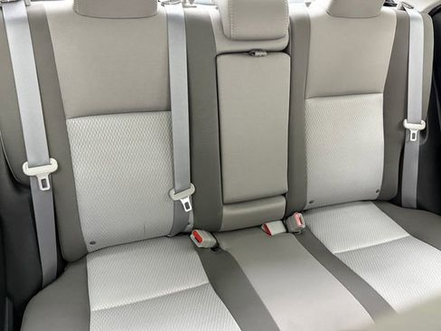 Used 2018 Toyota Corolla LE FWD image 34