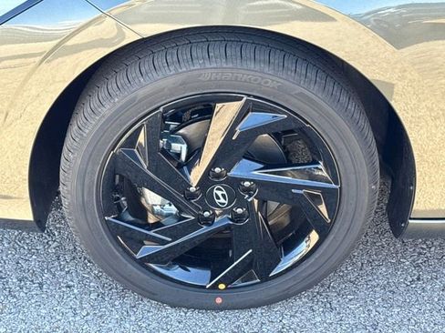 New 2026 Hyundai Elantra Sport image 21