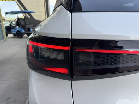 Used 2024 Volkswagen ID.4 S image 14