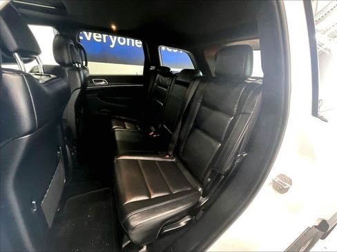 Used 2022 Jeep Grand Cherokee Limited AWD/4WD image 15