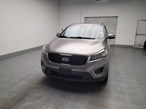 Used 2017 Kia Sorento LX w/ LX V6 Convenience Package FWD image 15