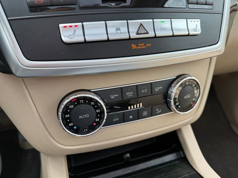 Used 2016 Mercedes-Benz GL 450 4MATIC w/ Premium I Package image 18