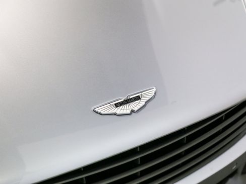 Used 2014 Aston Martin Vanquish Coupe RWD image 31