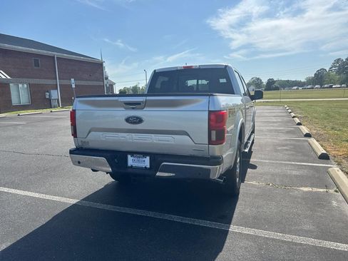 Used 2019 Ford F150 Lariat image 7