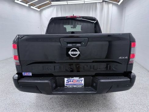 Used 2022 Nissan Frontier S w/ Technology Package AWD/4WD image 3