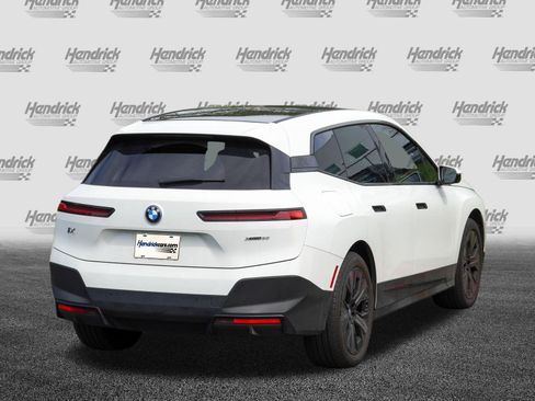 Used 2024 BMW iX xDrive50 AWD/4WD image 8