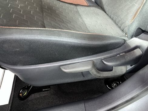 Used 2024 Nissan Kicks SR image 14