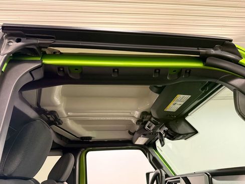 Used 2025 Jeep Wrangler Willys image 63