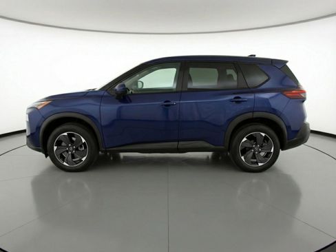 Used 2025 Nissan Rogue SV FWD image 5