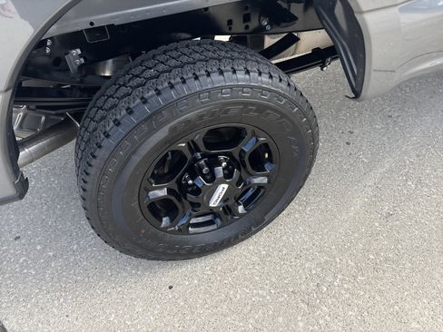 Used 2024 Ford F250 XLT w/ XLT Premium Package image 5