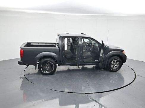 Used 2013 Nissan Frontier PRO-4X image 44