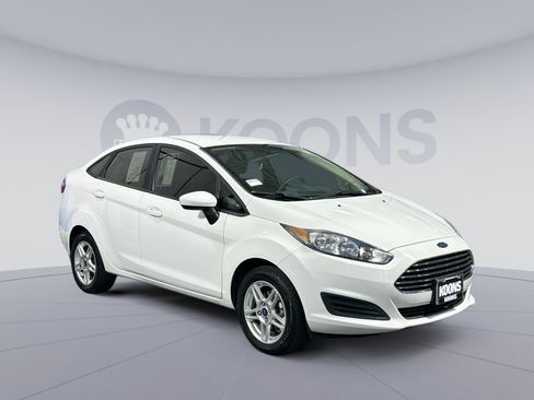 Used 2019 Ford Fiesta SE image 10